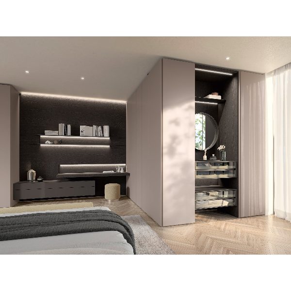 Armadio con boiserie