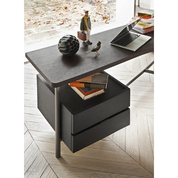 Desk scrivania