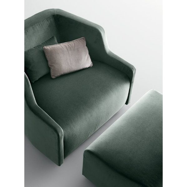 First Poltrona & Pouf
