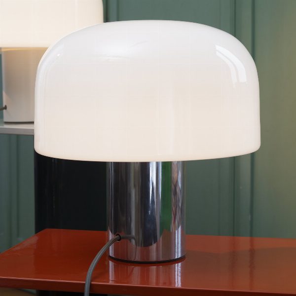 Bellhop Glass lampada da tavolo