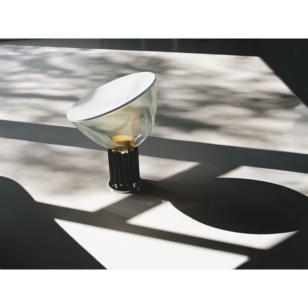 Taccia PMMA lampada da tavolo