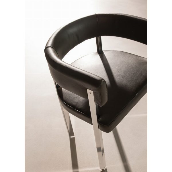 T Chair sedia