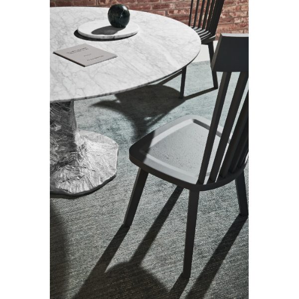 Gray Sedia