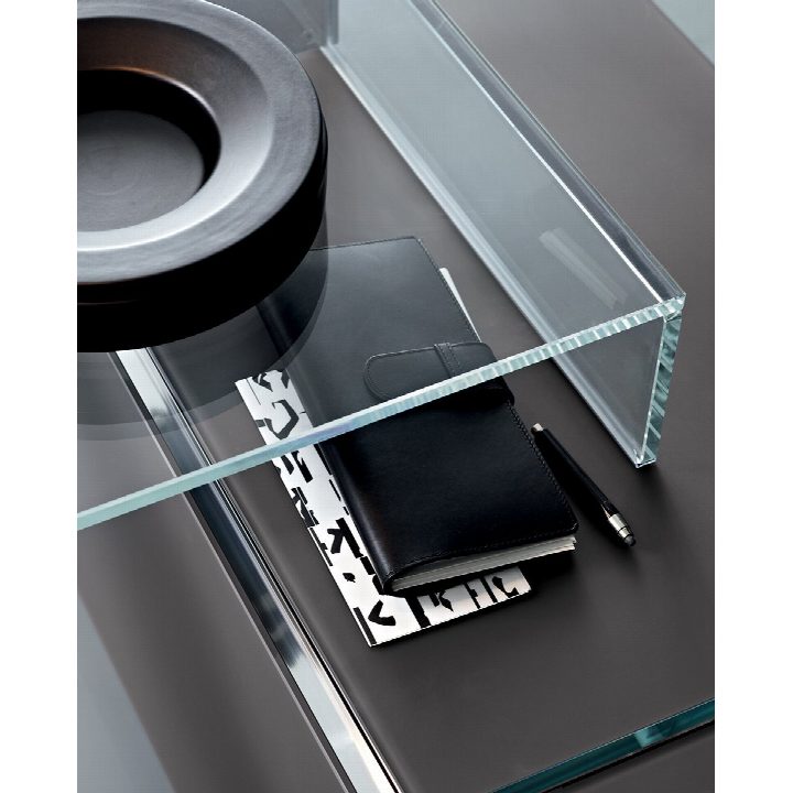 Air Desk 1 scrivania Gallotti&Radice – in un ambiente arredato (inquadratura 2)