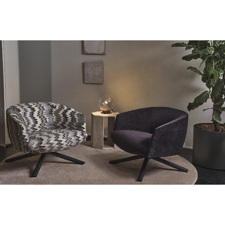 Livre poltrona Gallotti&Radice – quinta ambientazione, girevole