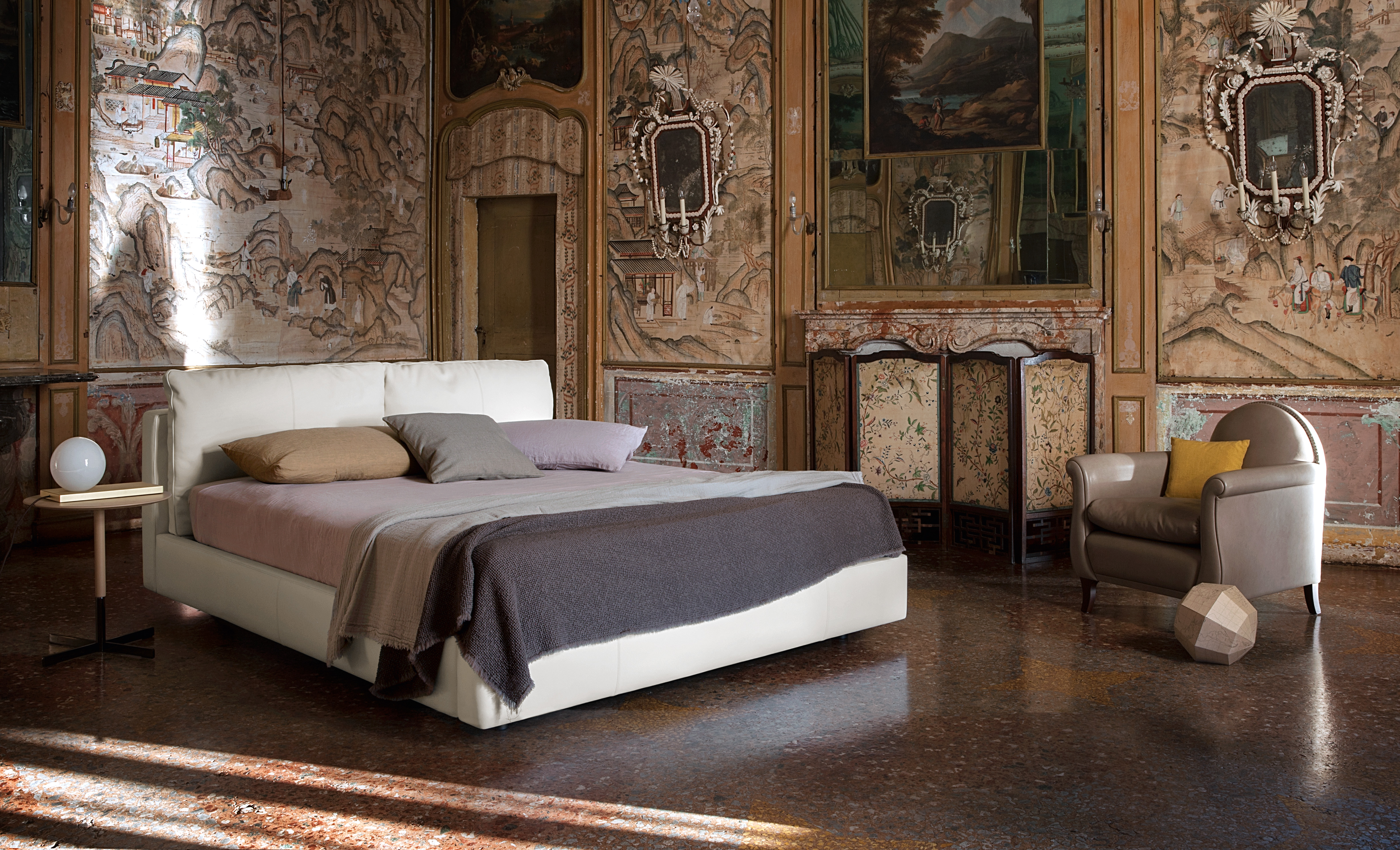 Poltrona Frau, l'incanto della Linea Notte